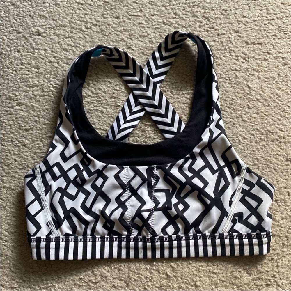 Lululemon bra (size 4)